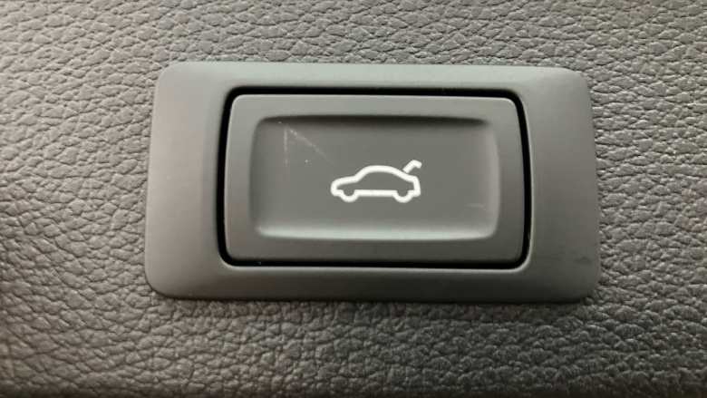 Audi Q2 35 TFSI Sport 5dr S Tronic [Tech] Petrol Estate